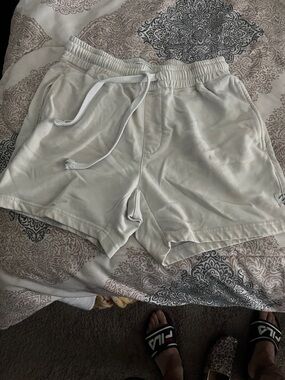 Casual Drawstring Lounge Shorts in Light Beige/Cream